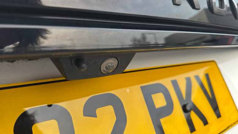 Land Rover Range Rover Evoque 2.0 D200 R-Dynamic SE 5dr Auto Diesel Hatchback